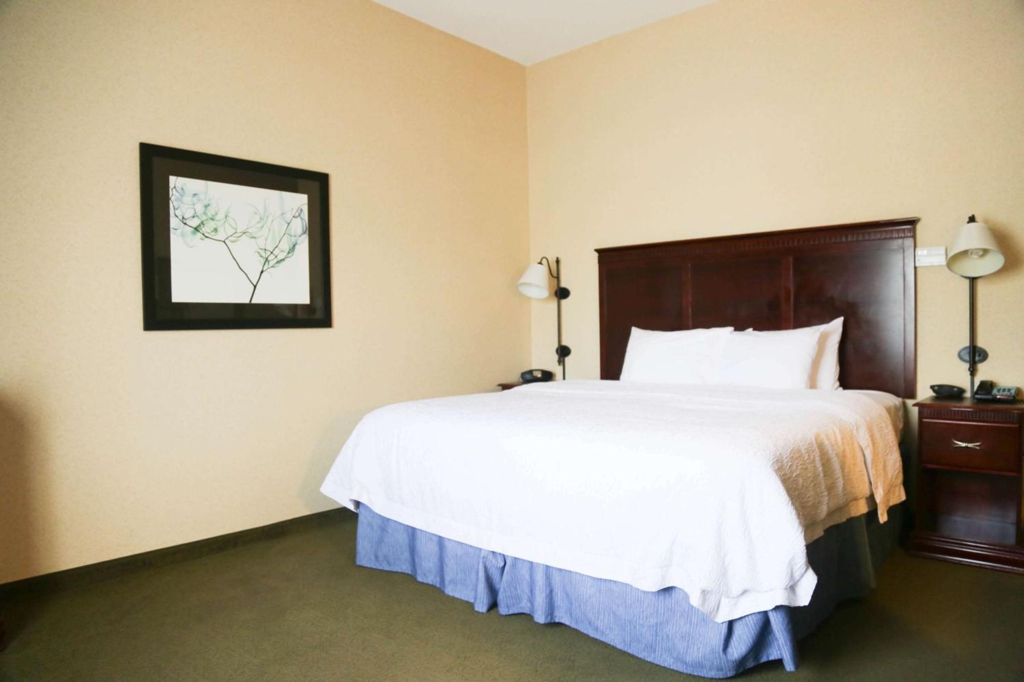 Hampton Inn Морхед Екстериор снимка